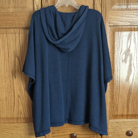 Aerie cozy blue poncho - Picture 3 of 5